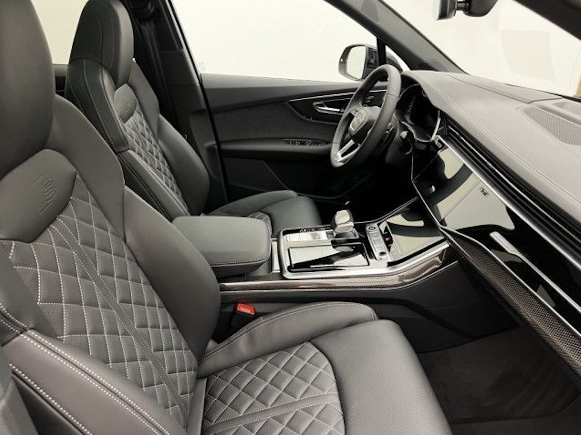 Audi Q7 50 TDI quattro tiptronic COMPETITION PLUS | německé předváděcí auto | skladem | top stav | super výbava | luxusní naftové SUV | nákup online | AUTOiBUY.com
